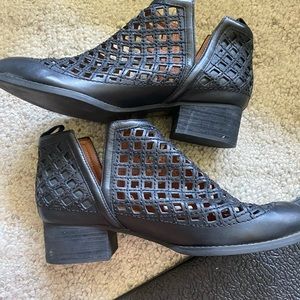 Jeffrey Campbell Taggart Shoe